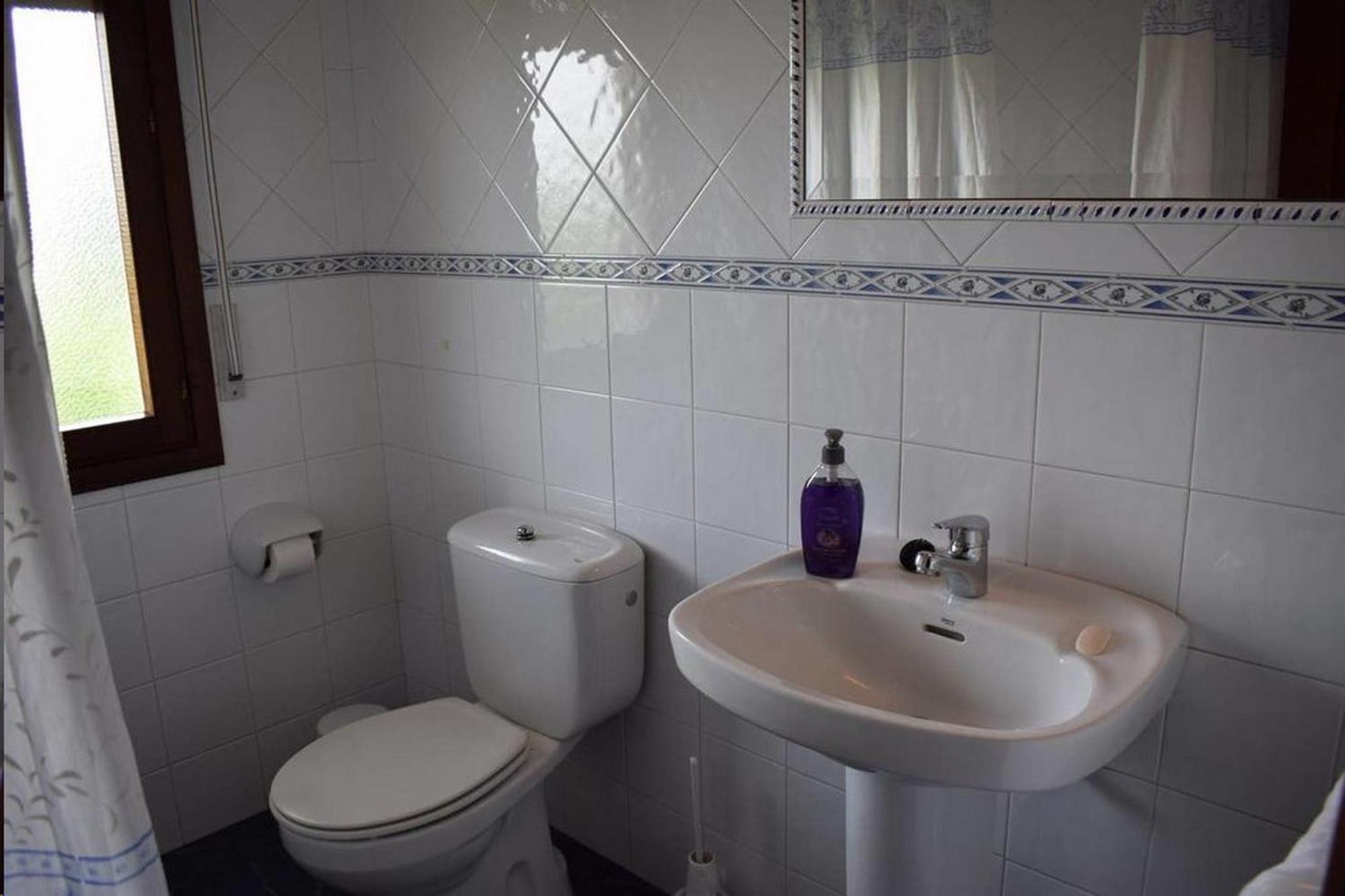 Apartamentos Los Frutales Arnuero Room photo